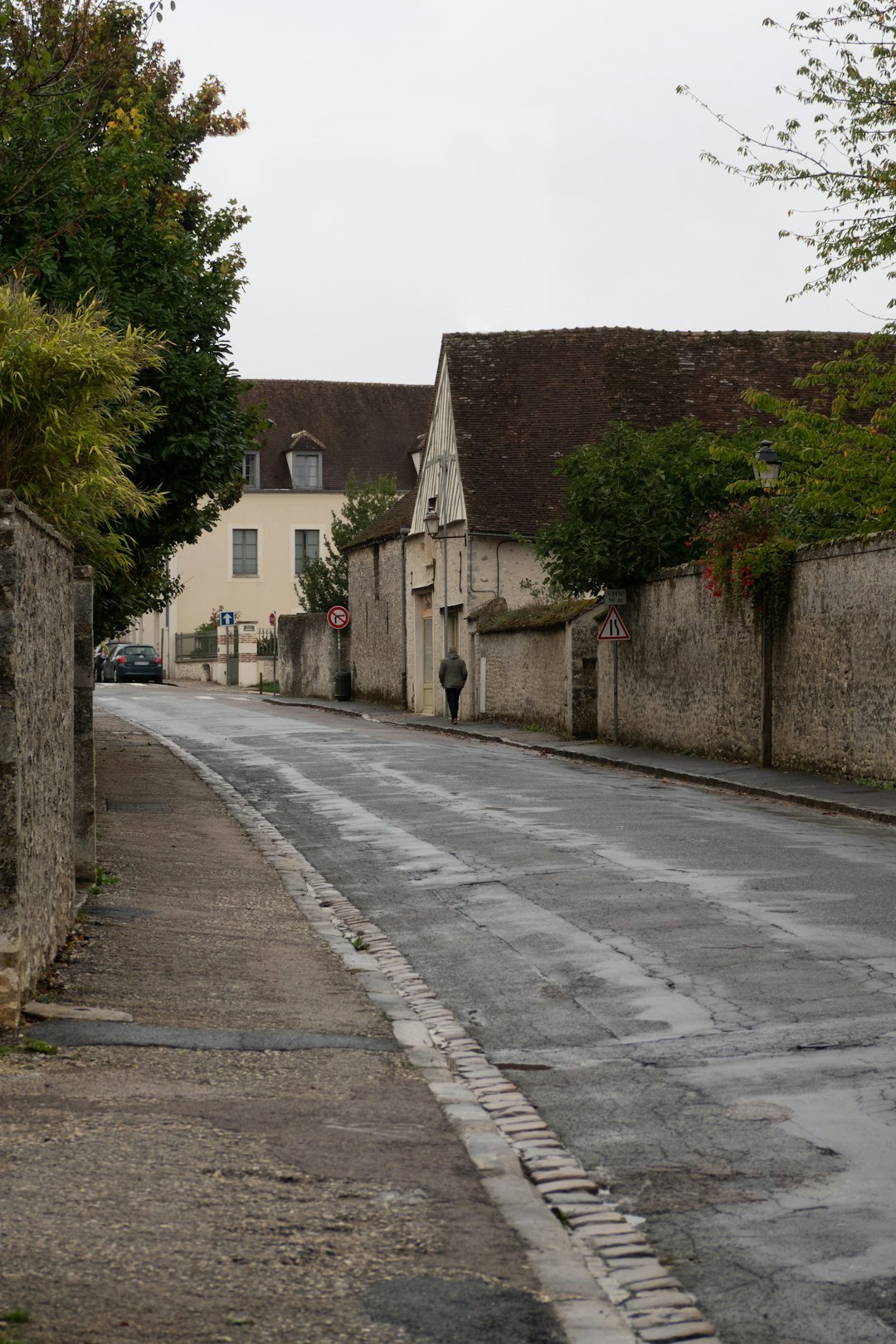 actor in quiet town